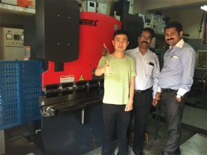Indien Kunder Besök Fabriker och Köp Maskiner