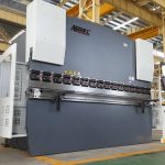 Stålplåtböjningsmaskin för plåt