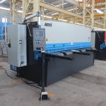 hydraulisk metallplatta svängbar balkskärmaskin